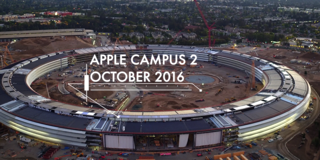 En esta imagen podemos apreciar el estado de las obras del proyecto de arquitectura de la nueva sede de Apple en Cupertino, California en octubre de 2016.