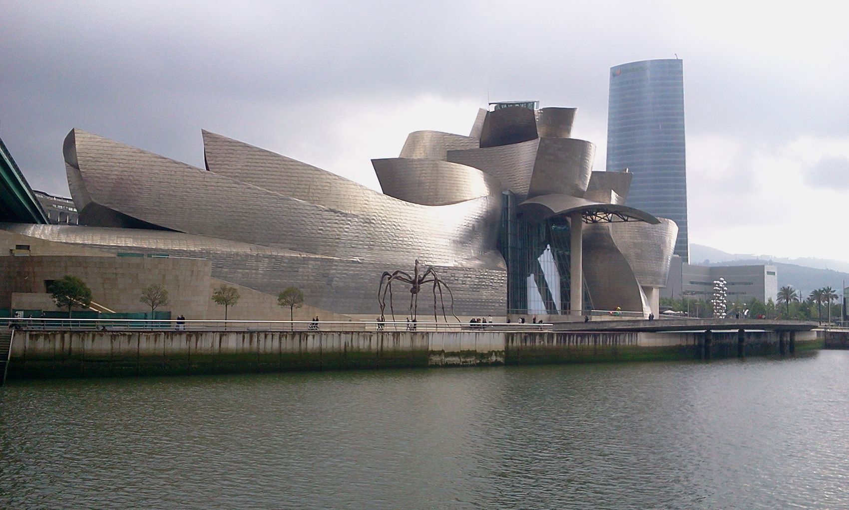 Museo Guggenheim de Bilbao, diseñado por Frank Gehry