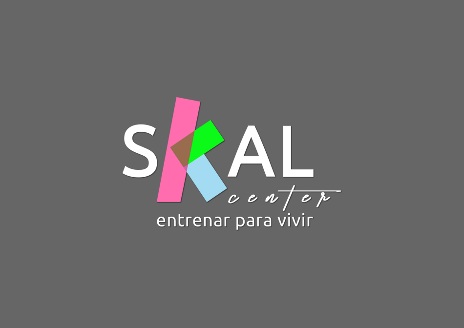 Branding, Identidad corporativa, diseño logotipo Skal Center, versiÃ³n sobre fondo gris con lema, diseño de imagen corporativa Skal Center.