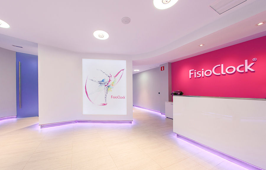 Branding, otra imagen del interior del centro FisioClock, proyecto de desarrollo de imagen corporativa realizado para FisioClock en el estudio diseño gráfico e identidad corporativa LN Creatividad y Tecnología.
